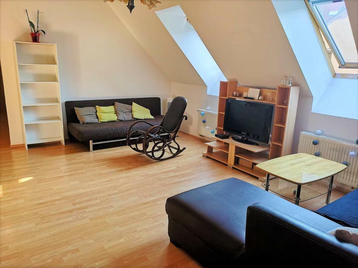 Centrum - A. Apartman Pécs Exterior foto